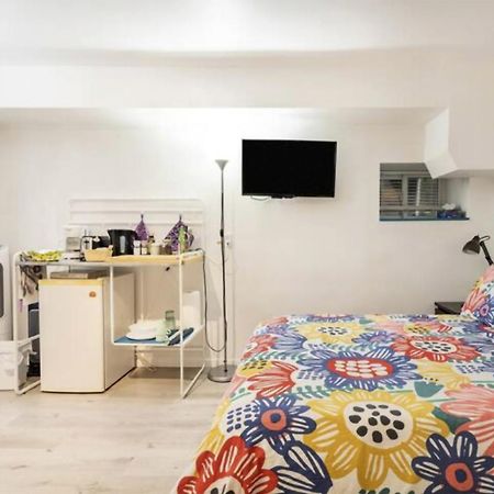 Appartement An Independent Beach Retreat Steps From The Lake And Right In The City à Toronto Extérieur photo
