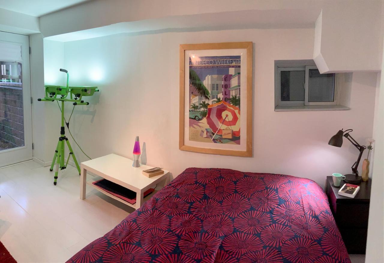 Appartement An Independent Beach Retreat Steps From The Lake And Right In The City à Toronto Extérieur photo
