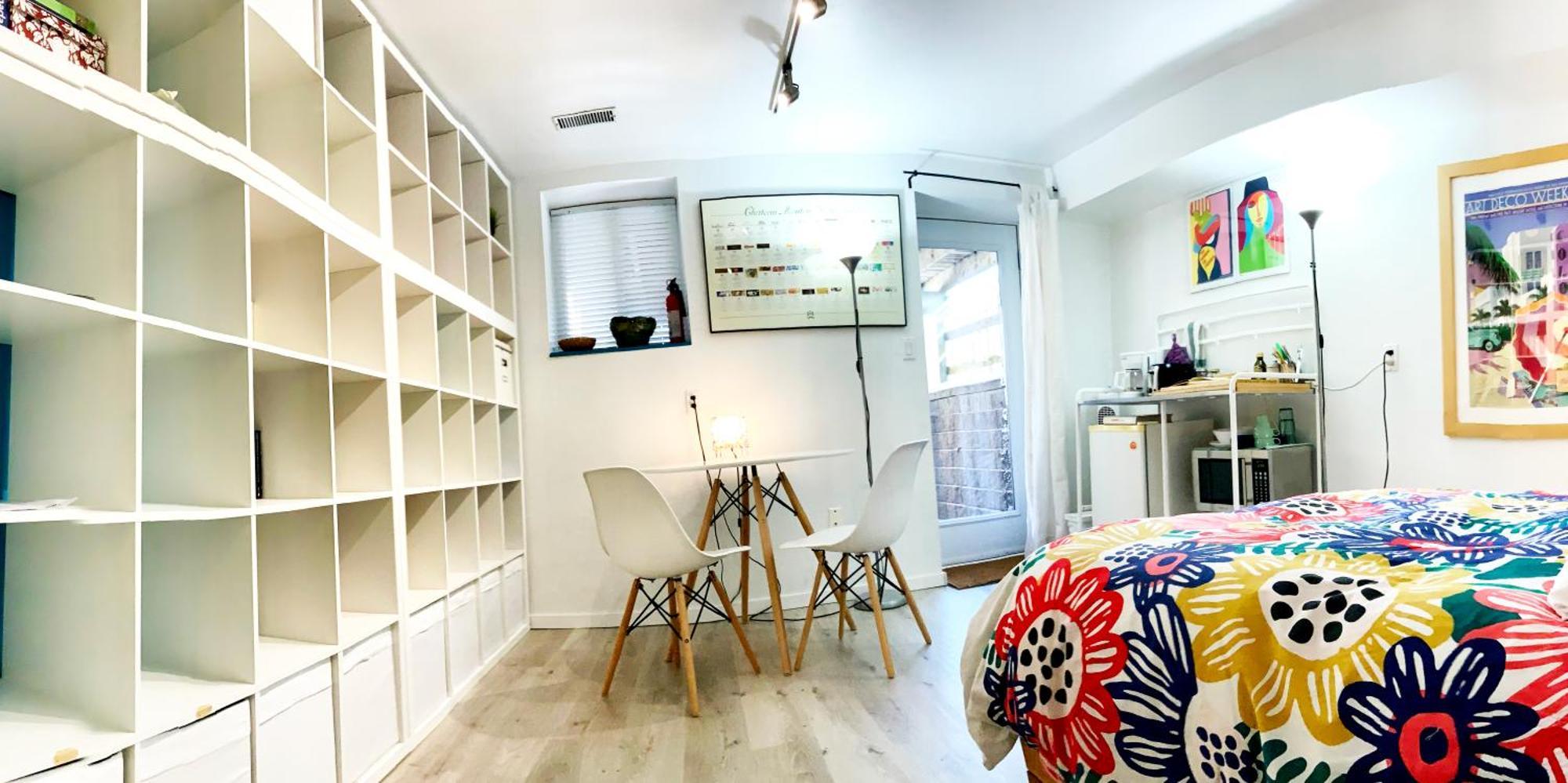 Appartement An Independent Beach Retreat Steps From The Lake And Right In The City à Toronto Extérieur photo